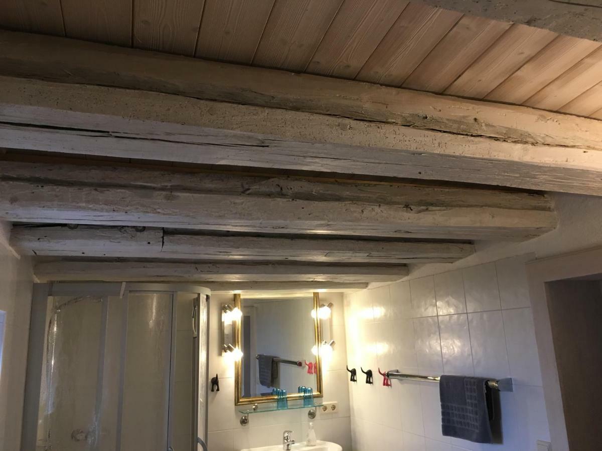 Ferienwohnung Sambachhaus Гляйсцеллен-Гляйсгорбах Екстер'єр фото