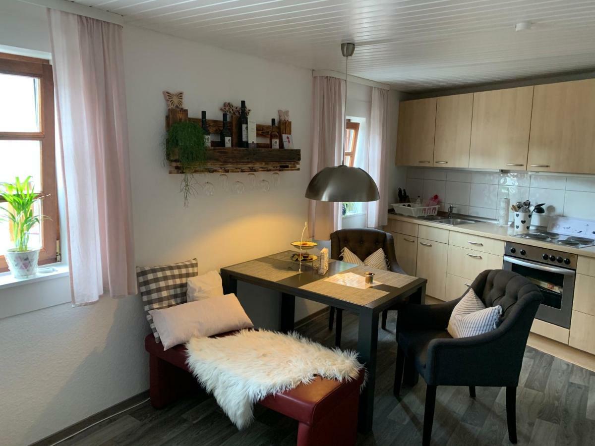 Ferienwohnung Sambachhaus Гляйсцеллен-Гляйсгорбах Екстер'єр фото